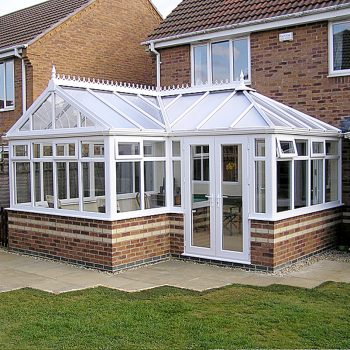 large p-shaped conservatory