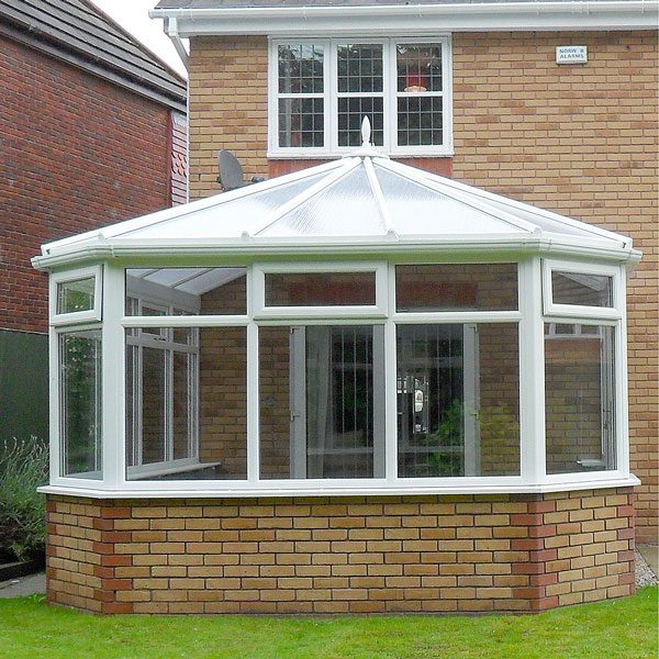 Conservatory Designs With Polycarbonate Roof